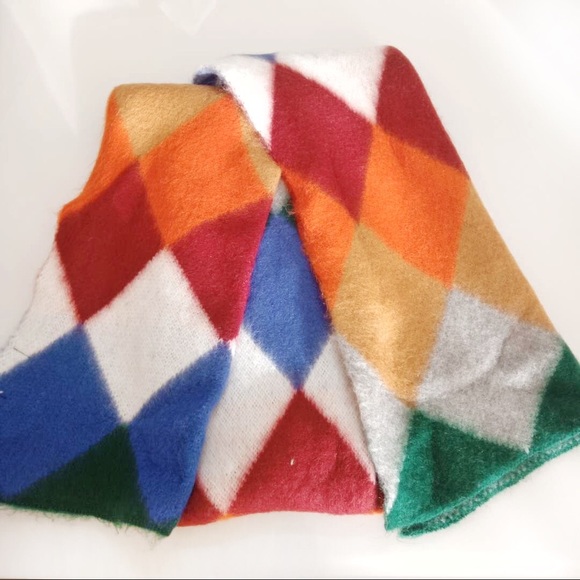 Zara Multicolored 🌈 Diamond Shaped Pattern Scarf.